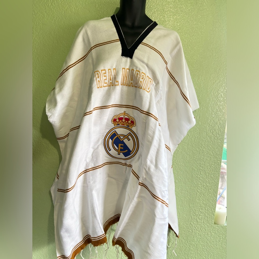 REAL MADRID PONCHO WITH HOOD